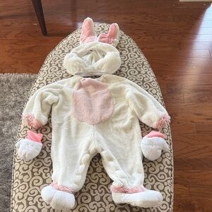 Adorable Bunny Costume for Babies